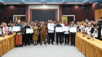 Ratusan Tenaga Kontrak Terima Perpanjangan SPK