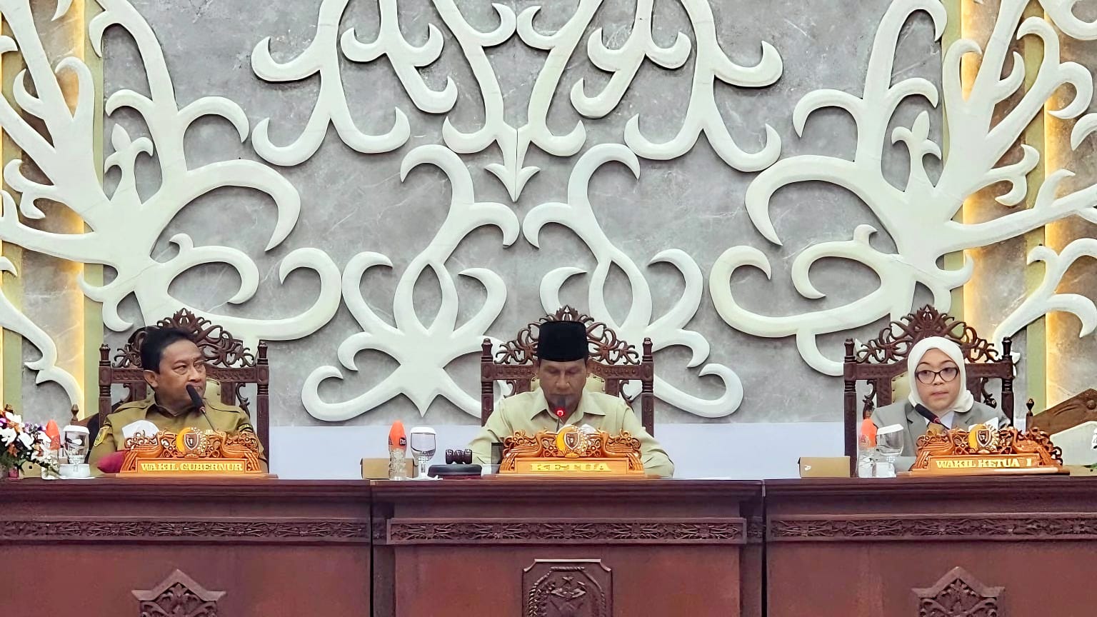 Wagub Kalteng Hadiri Rapat Paripurna DPRD, Junaidi Diumumkan sebagai Wakil Ketua III