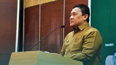Wagub Kalteng, H. Edy Pratowo saat menyampaikan sambutan