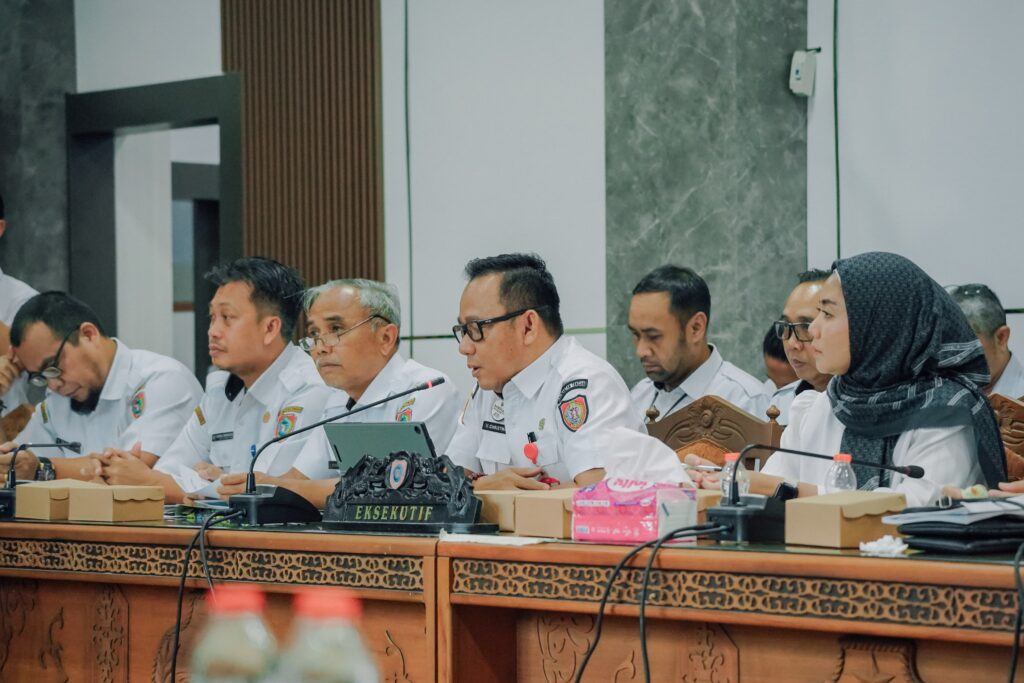 Dinas ESDM Kalteng dan Komisi II DPRD Bahas Perubahan KUPA-PPAS APBD 2025