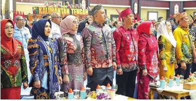 RAPAT KOORDINASI : Wabup Lamandau Abdul Hamid, di sela memimpin rapat Penanggulangan Kemiskinan Tahun dan Rancangan Awal Penyusunan Rencana Penanggulangan Kemiskinan Daerah, di Aula BPKPD Kabupaten Lamandau, belum lama ini.