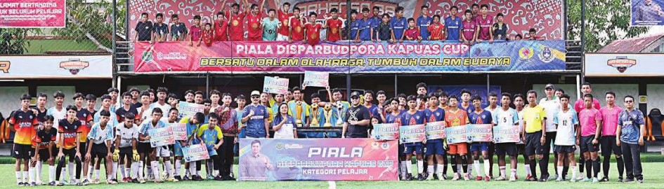 OLAHRAGA: Ketua Komisi IV DPRD Kapuas Arhensa Mullah Muhammad saat penutupan turnamen Disparbudpora Kapuas Cup 2025.