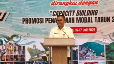 Plt. Sekda Kalteng, Leonard S. Ampung saat menyampaikan sambutan