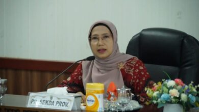 Asisten Administrasi Umum Sekretariat Daerah Provinsi Kalteng Sunarti