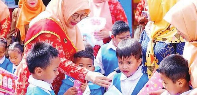 Bunda PAUD dan DWP Kunjungi Sekolah TK