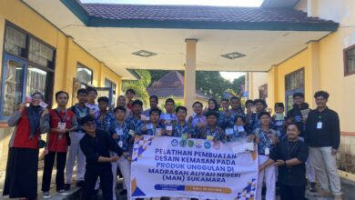 Program Studi di Luar Kampus Utama (PSDKU) Politeknik Negeri Pontianak (POLNEP) Kabupaten Sukamara melaksanakan foto bersama
