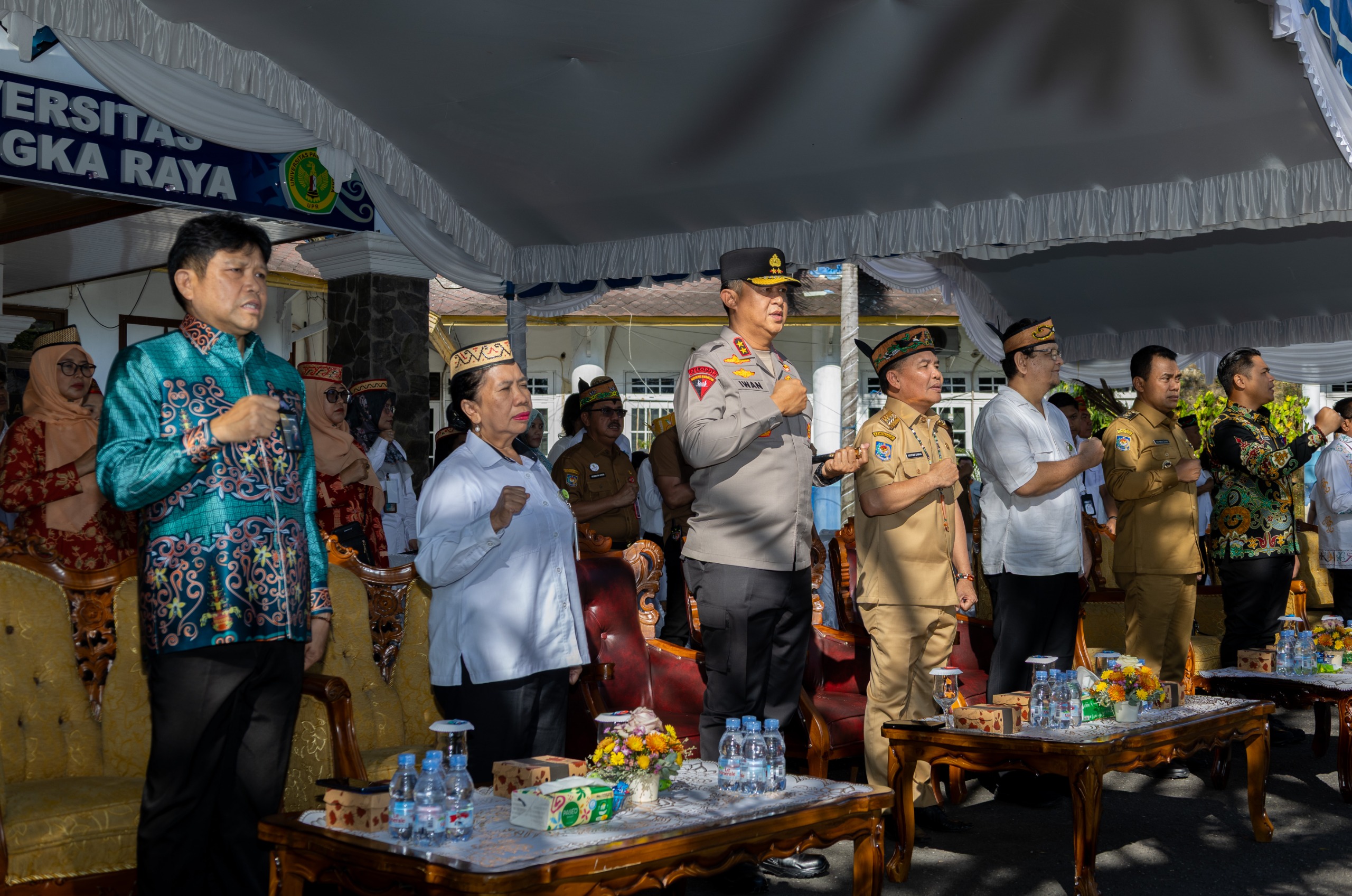 Dirut Bank Kalteng Maslipansyah Beri Pesan Semangat kepada Mahasiswa Baru UPR di PKKMB 2025