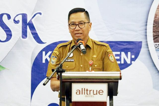 Leonard S. Ampung Dorong Percepatan Sanitasi Berkelanjutan di Kapuas dan Seruyan