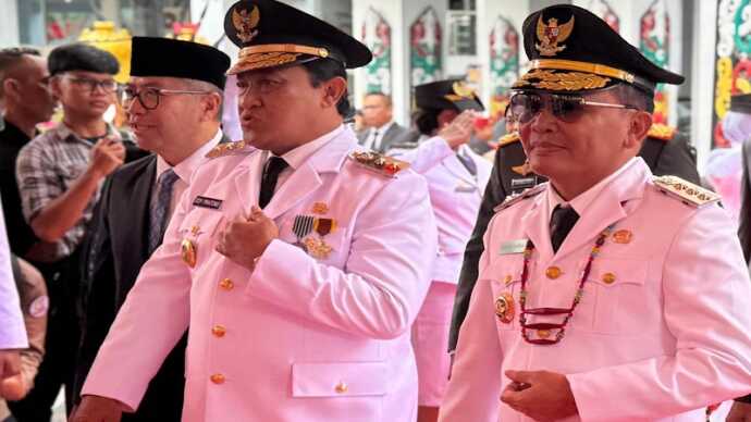 Gubernur dan Wakil Gubernur Kalteng, H. Agustiar Sabran dan H. Edy Pratowo
