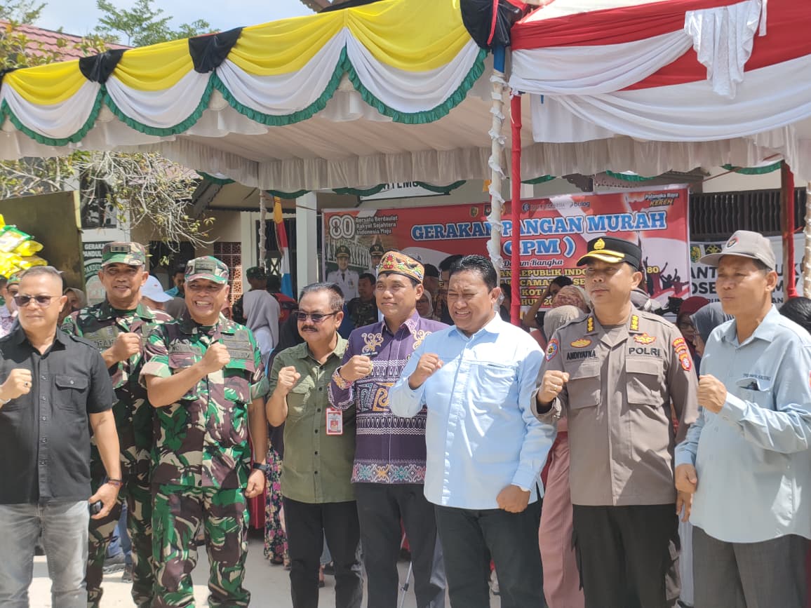 Wakil Wali Kota Palangka Raya, Achmad Zaini fotp bersama Wagub Kalteng, H. Edy Pratowo