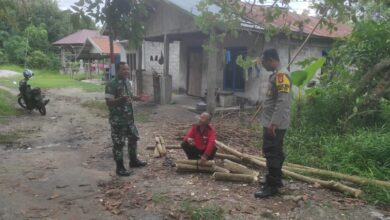 Babinsa dan Bhabinkamtibmas Aktif Sambangi Warga di Bukit Batu
