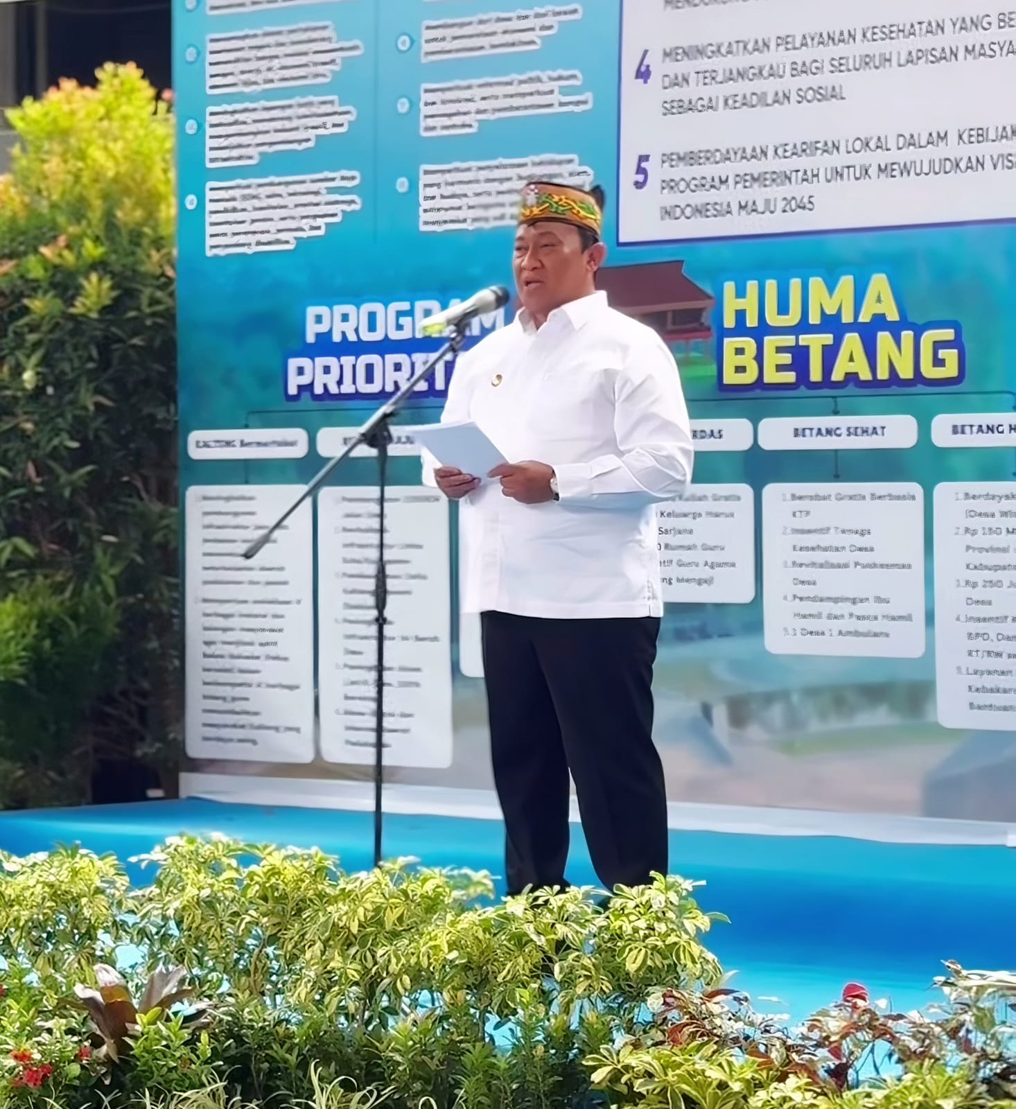 Wagub Kalteng, H. Edy Pratowo, S.Sos., MM., saat membacakan amanat Menteri Perhubungan, Dudy Purwaghandi.