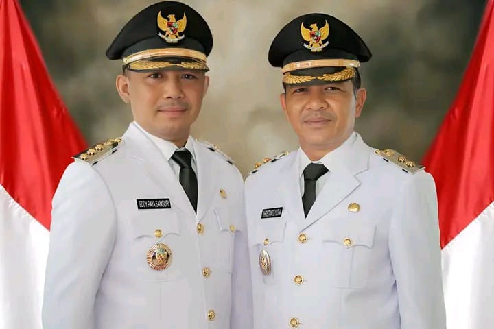 Bupati Barsel, H. Eddy Raya Samsuri dan Wakil Bupati Barsel, Khristianto Yudha