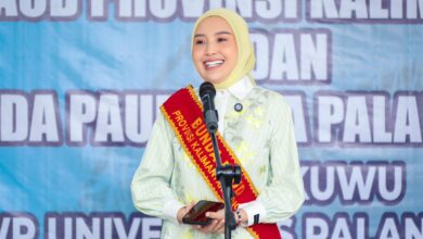 Bunda PAUD Kalteng Aisyah Thisia Agustiar Sabran saat menyampaikan sambutan di TK Bakuwu,