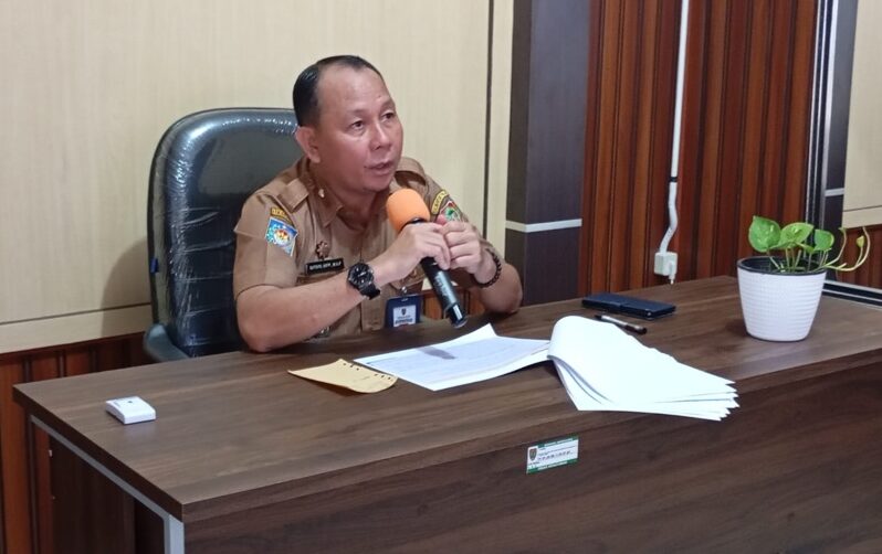 Kepala DPMPTSP Kalteng, Sutoyo menjadi penceramah Pembelajaran Study Lapangan Pelayanan Publik pada Pelatihan Kepemimpinan Pengawas (PKP)