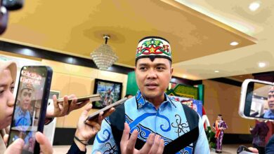 Plt. Kadisdik Kalteng, M. Reza Prabowo saat di wawancara awak media, Sabtu