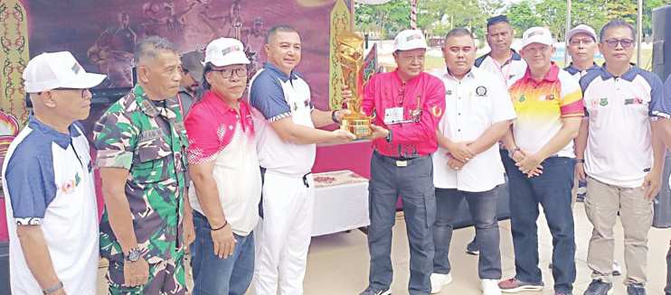 Wabup Tutup Porkab XII,Selat Raih Juara Umum