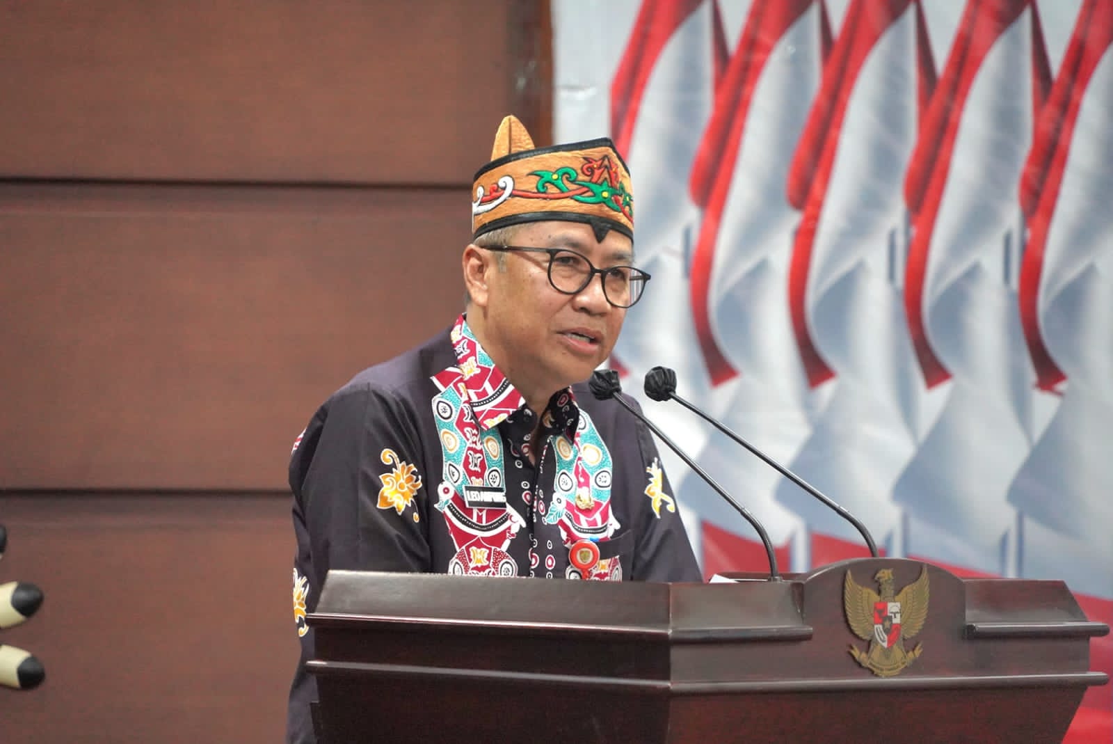 Plt Sekda Kalteng, Leonard S Ampung sampaikan sambutan