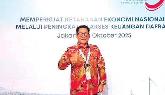 Bupati Dorong Warga Desa Beralih ke Layanan Keuangan Formal