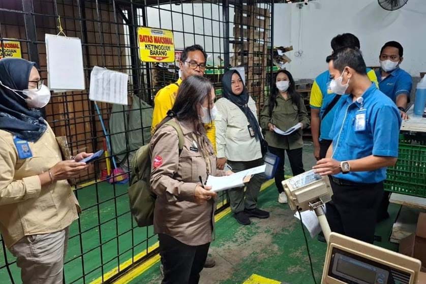 Dinas TPHP Kalteng Bersama OKKPD Lakukan Audit Keamanan Pangan di Hypermart Pangkalan Bun