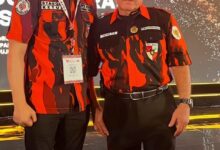 Ketua MPW Pemuda Pancasila (PP) Kalteng, Muhammad Syauqie, S.Hut., foto bersama Ketua Umum MPN PP Japto Soerjosoemarno, dalam kegiatan Mubes XI PP, di Hotel Sultan Jakarta