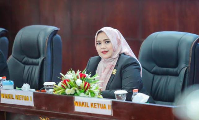Wakil Ketua I DPRD Kabupaten Murung Raya, Dina Maulidah