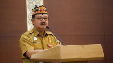 Plt. Asisten Pemerintahan dan Kesejahteraan Rakyat Herson B. Aden