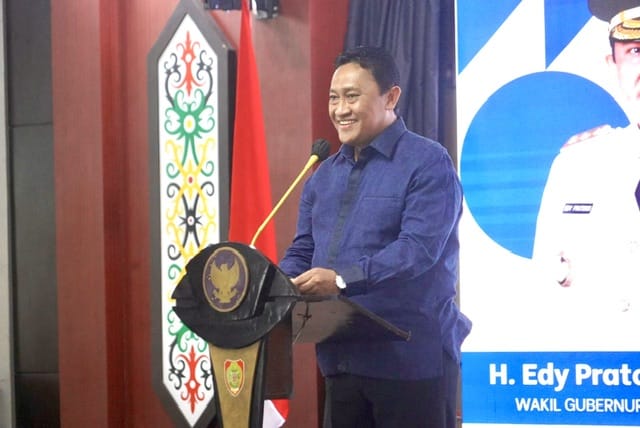 Wagub Kalteng, H. Edy Pratowo, saat menyampaikan arahan Rakor Pengembangan Kompetensi ASN