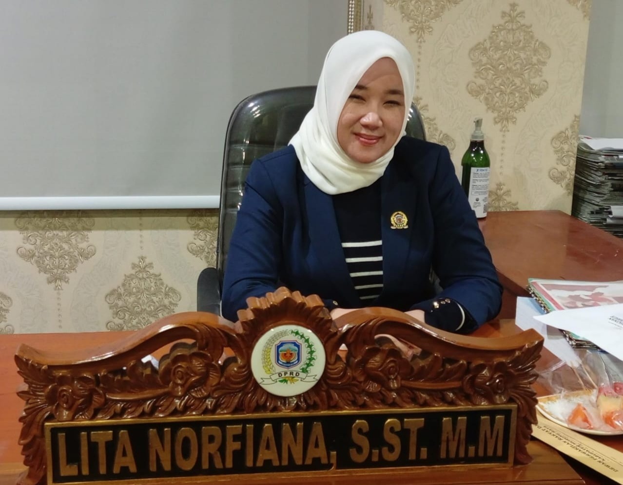 Anggota DPRD Murung Raya, Lita Nofriana