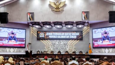 Ketua DPRD Kalteng, Arton S. Dohong, saat memimpin Rapat Paripurna, di Ruang Rapat Paripurna DPRD Kalteng