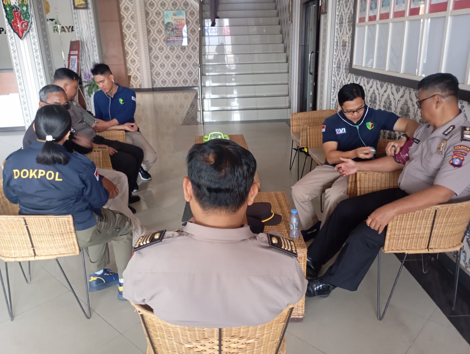 Pemeriksaan kesehatan personel di Mapolresta Palangka Raya