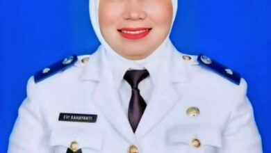 Lurah Panarung Evi Kahayanti, SE.,NL