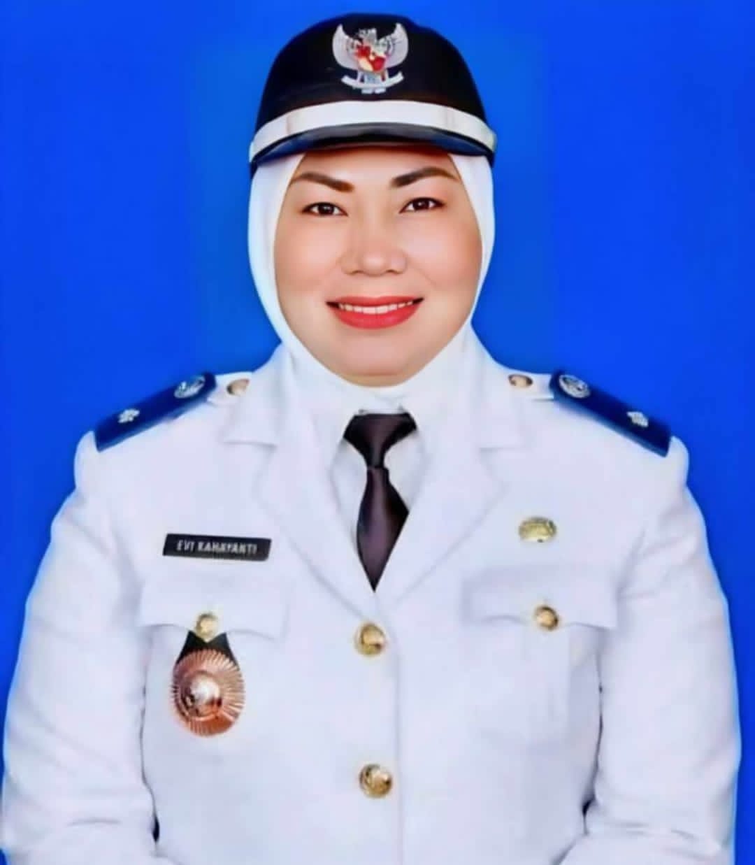 Lurah Panarung Evi Kahayanti, SE.,NL