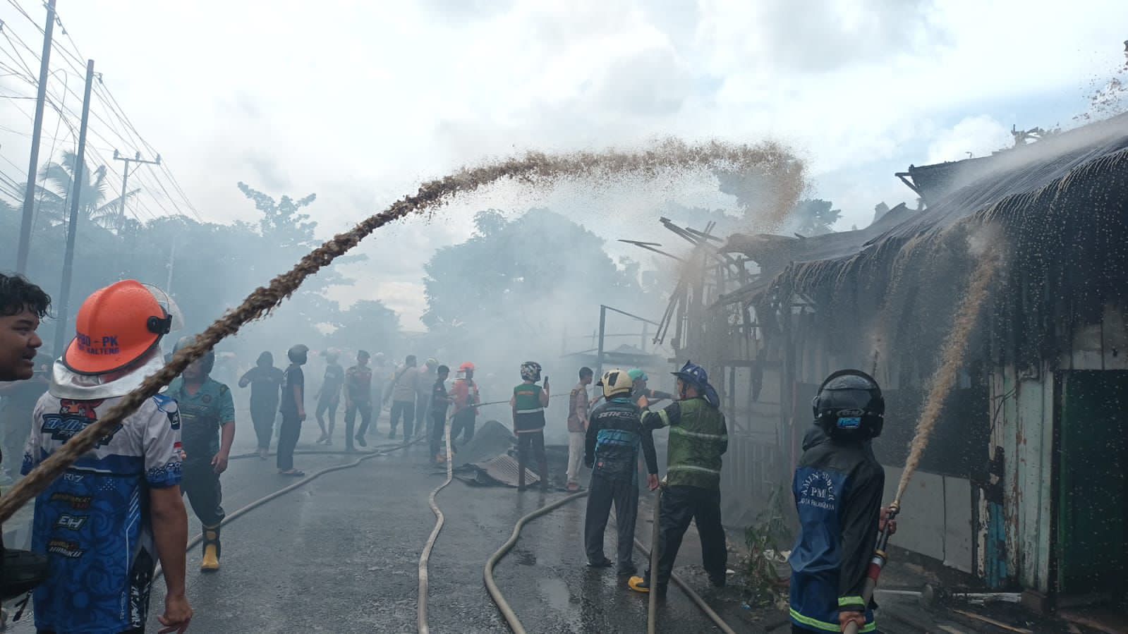 Kebakaran di Jalan Christopel Mihing