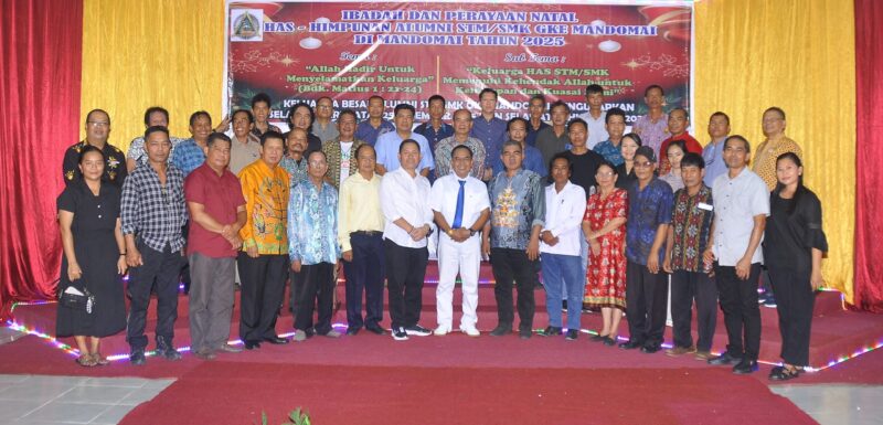 HAS STM/SMK GKE Mandomai Rayakan Natal Bersama