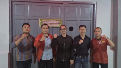 Penasehat Hukum Ady Surya Jaya, dari DPD Advokasi Rakyat Untuk Nusantara (ARUN) Kalimantan Tengah, yakni Apriel H. Napitupulu, S.H dan Kariswan Pratama Jaya