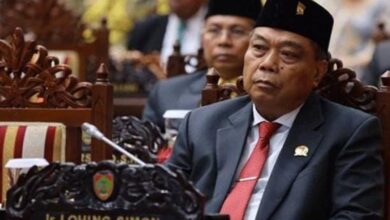 Lohing Simon Mundur dari Ketua Fraksi PDIP DPRD Kalteng