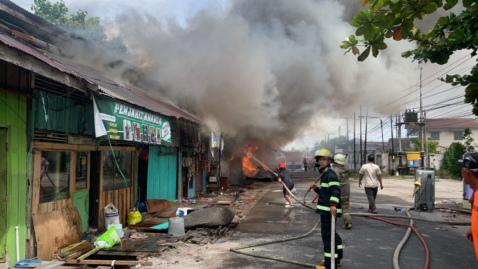 Kebakaran yang terjadi di Jalan Christopel Mihing