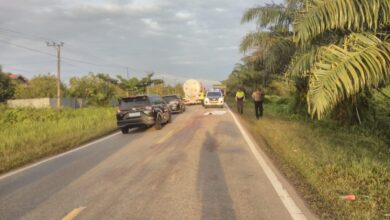 Petugas kepolisian ketika berada di lokasi kejadian