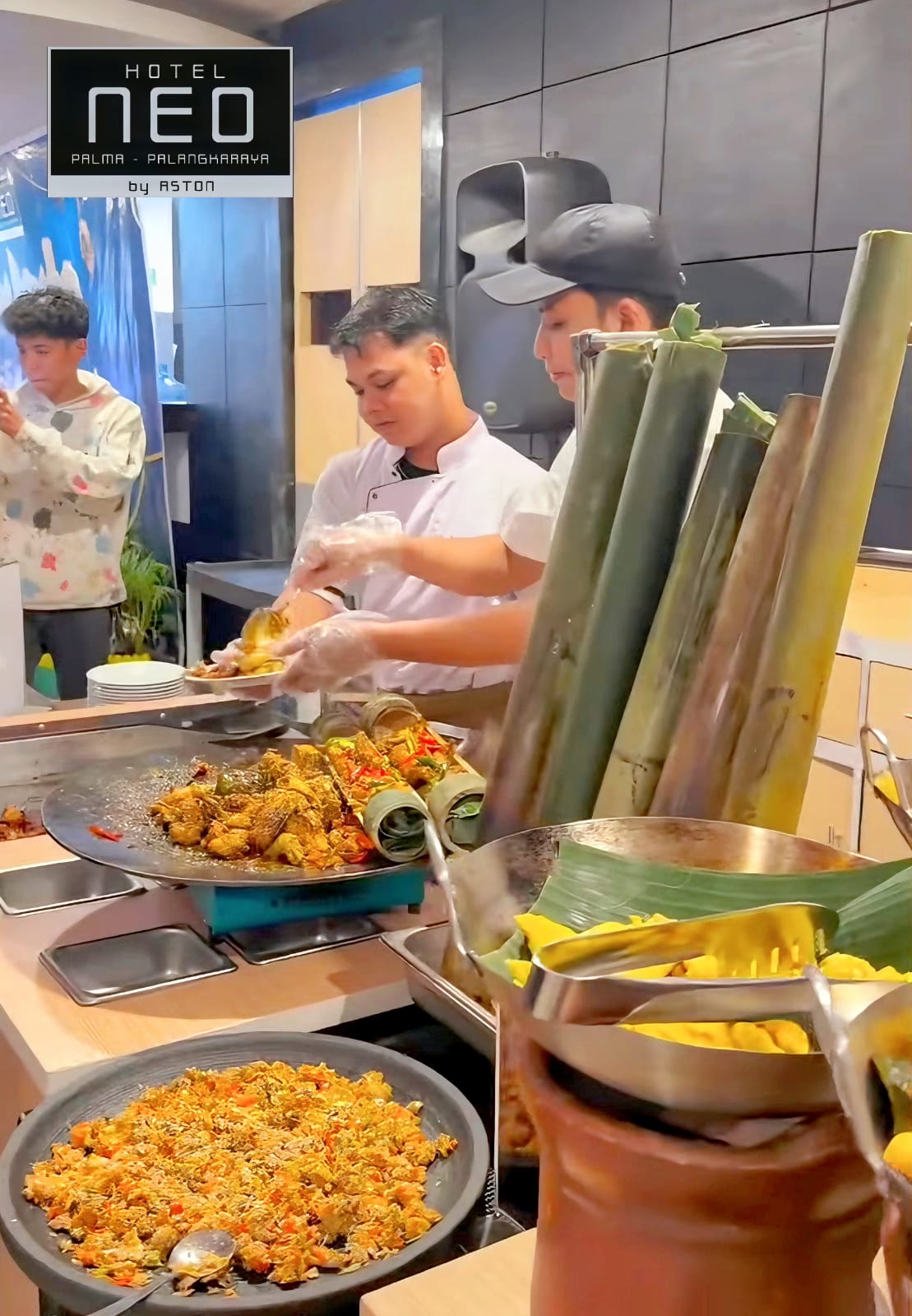 Ayam Masak Bambu Sajian Kuliner Nusantara Bulan Ramadhan di Hotel NEO Palangka Raya