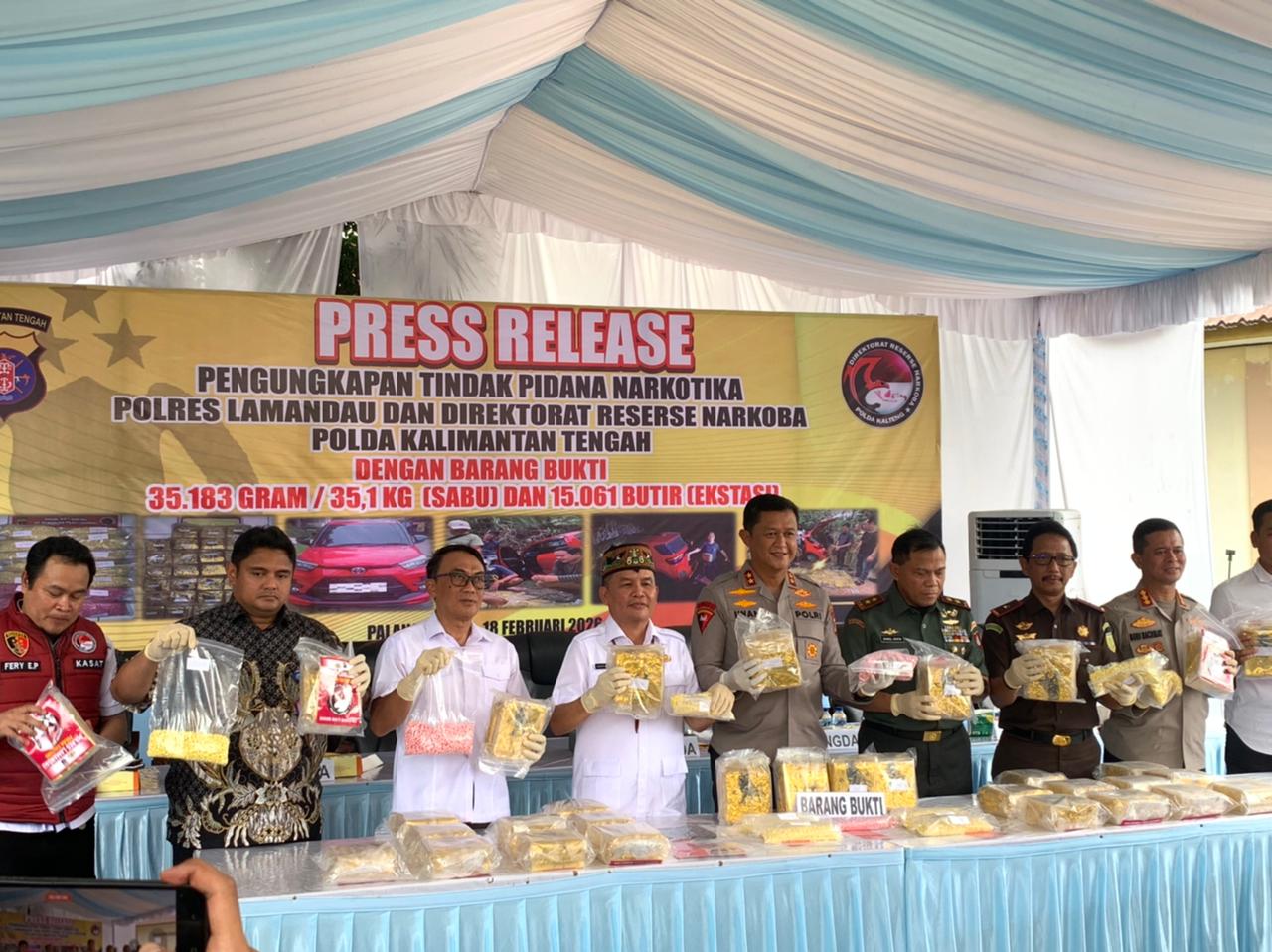 35 Kg Sabu dan 15 Ribu Ekstasi Nyaris Lolos ke Kalteng