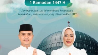 Plt. Kadisdik Prov. Kalteng, M. Reza Prabowo beserta istri.