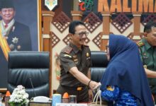 Kepala Kejaksaan Tinggi Kalimantan Tengah, Nurcahyo J.M menjadi salah satu narasumber dalam kegiatan pembinaan