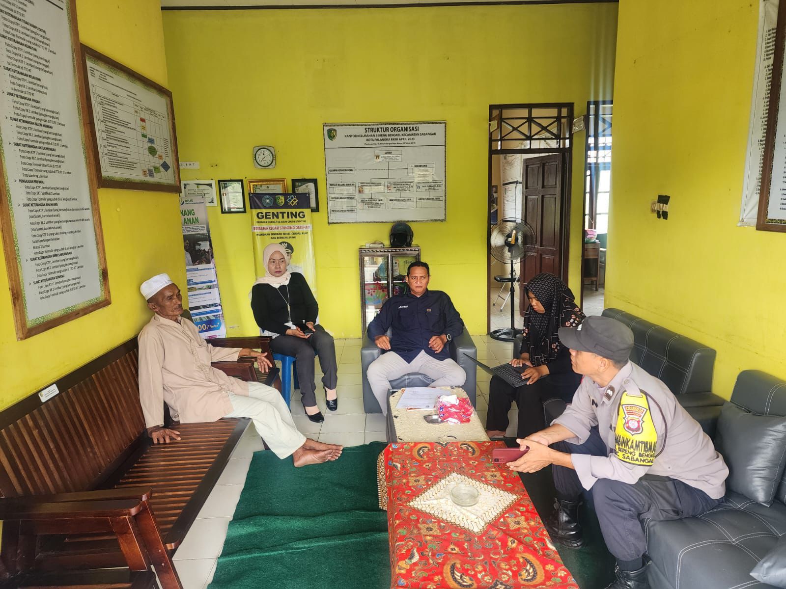 Kegiatan mediasi yang difasilitasi oleh Polsek Sabangau