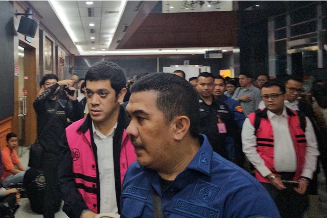 Sidang Maraton Hingga Dini Hari, Anak Riza Chalid Divonis 15 Tahun Penjara dan Denda Rp 1 M