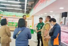 Distanketpang Palangka Raya Perketat Pengawasan Daging Beku, Pastikan Kualitas Pangan Tetap Aman Jelang Idulfitri