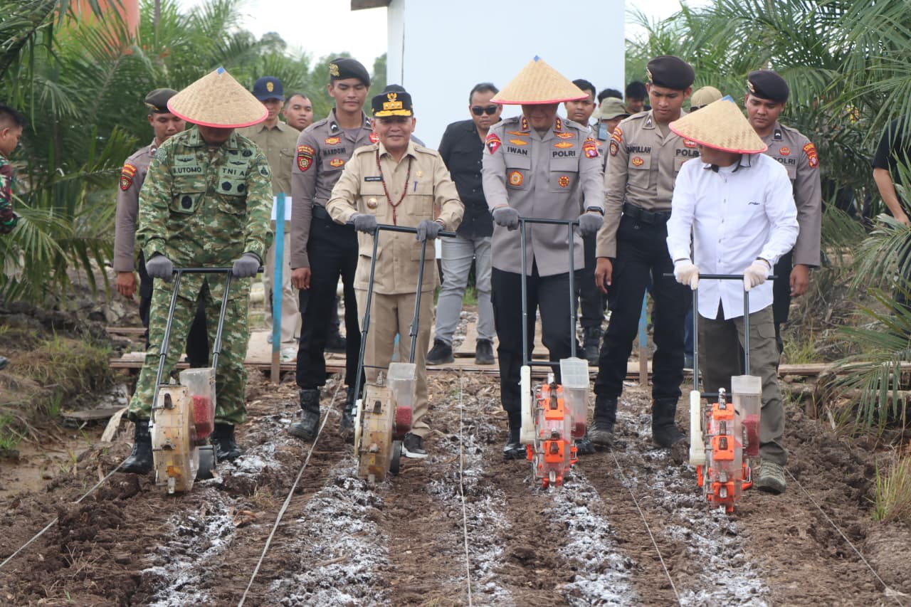 Tanam Raya Serentak Kuartal I Tahun 2026 yang dipusatkan di area perkebunan sawit milik PT MKM