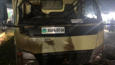 Unit mobil truk yang mengalami kecelakaan di wilayah Kecamatan Rakumpit