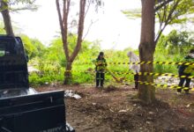 Suasana kebersamaan dan semangat gotong royong