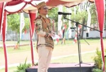 Gubernur Kalteng, H. Agustiar Sabran saat membacakan sambutan pada pada Upacara Peringatan Hari Jadi ke-220 Kota Kuala Kapuas sekaligus Hari Jadi ke-75